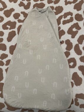 Gunamuna Swaddle Sleepsack. 1.0 tog